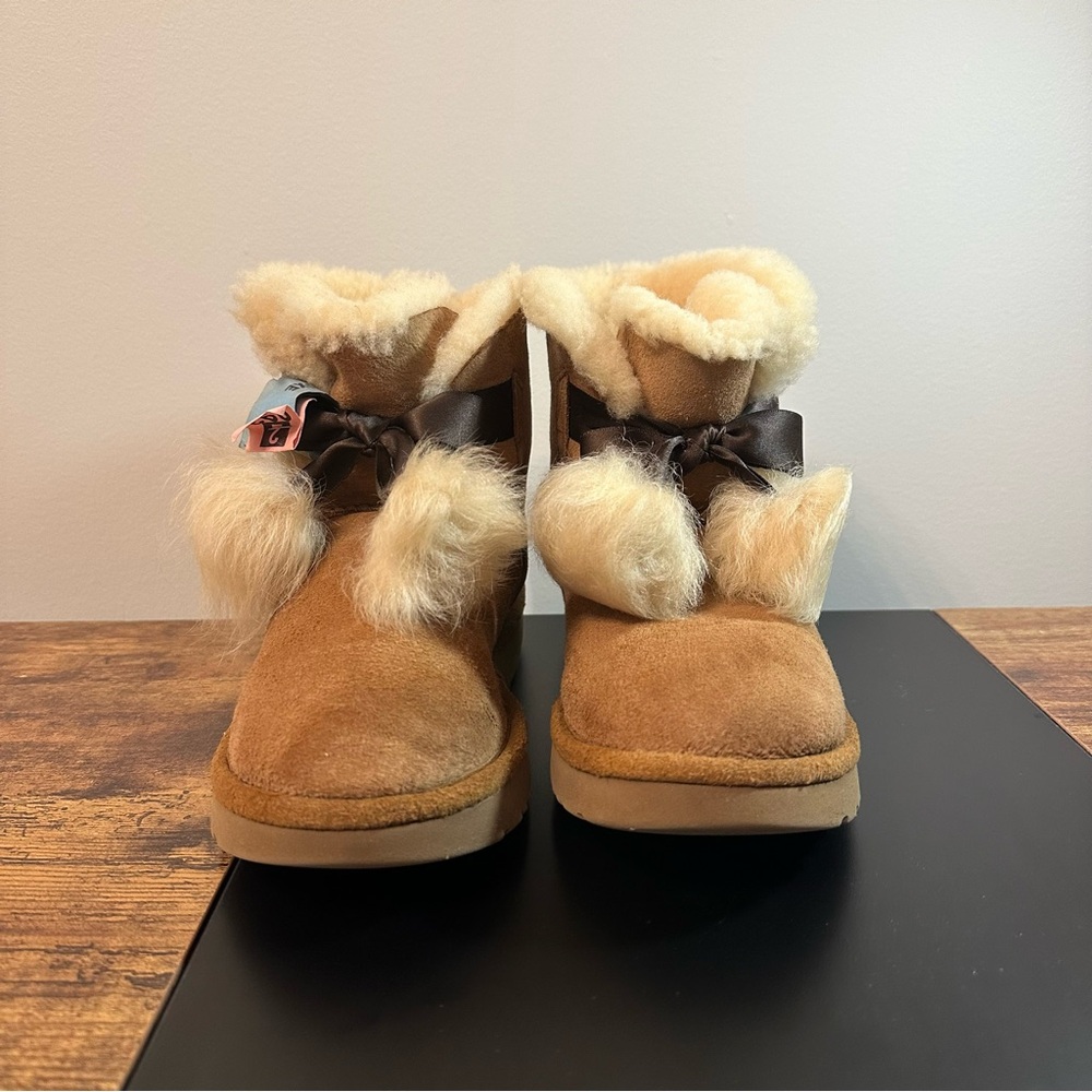 UGG GITA Brown Suede Boots
